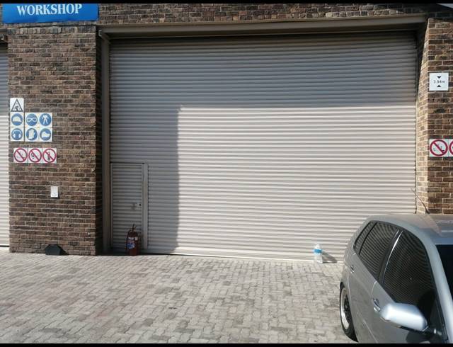 2,474M² WAREHOUSE FOR SALE IN NEW ERA